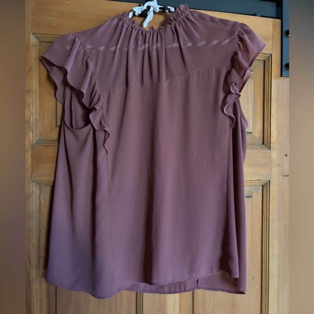 2/30$ Reitmans top